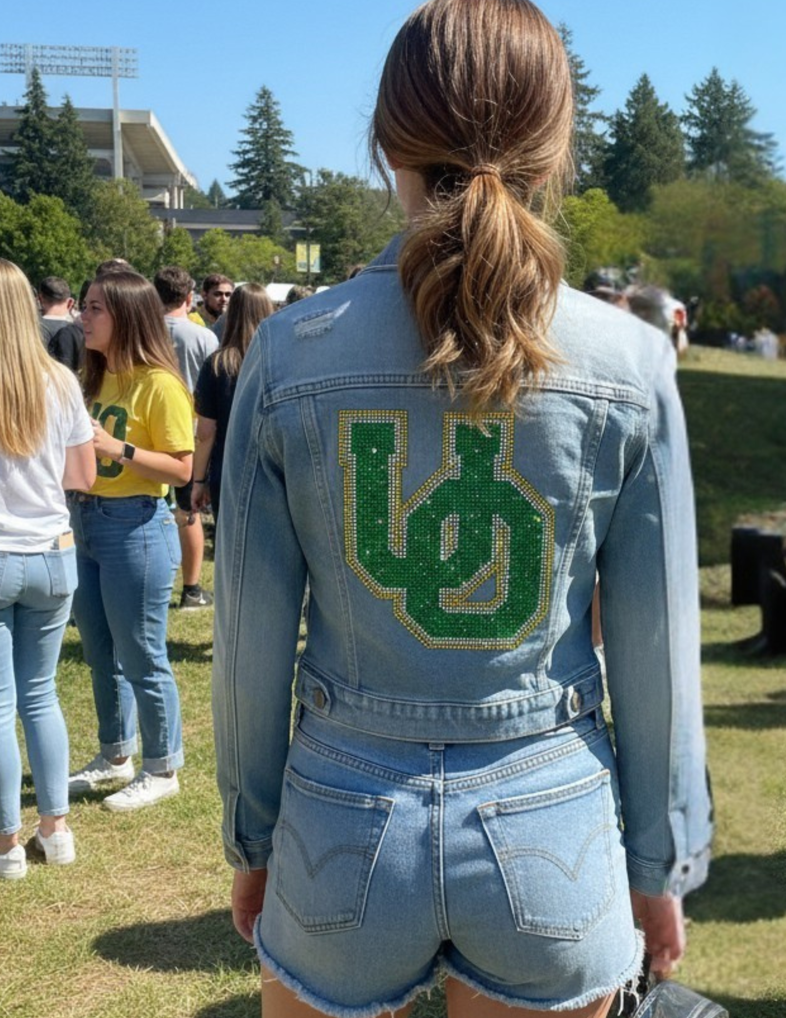 University Of Oregon Large Interlocking UO Blue Denim Jacket