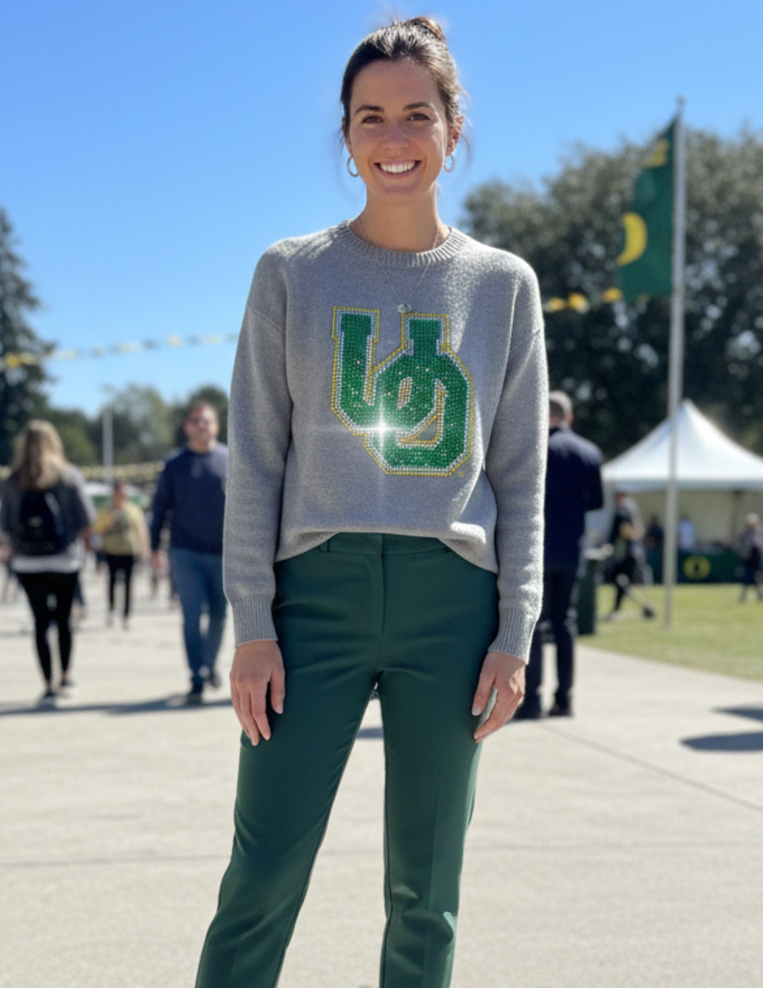 University Of Oregon Large Interlocking UO Gray Crewneck Sweater