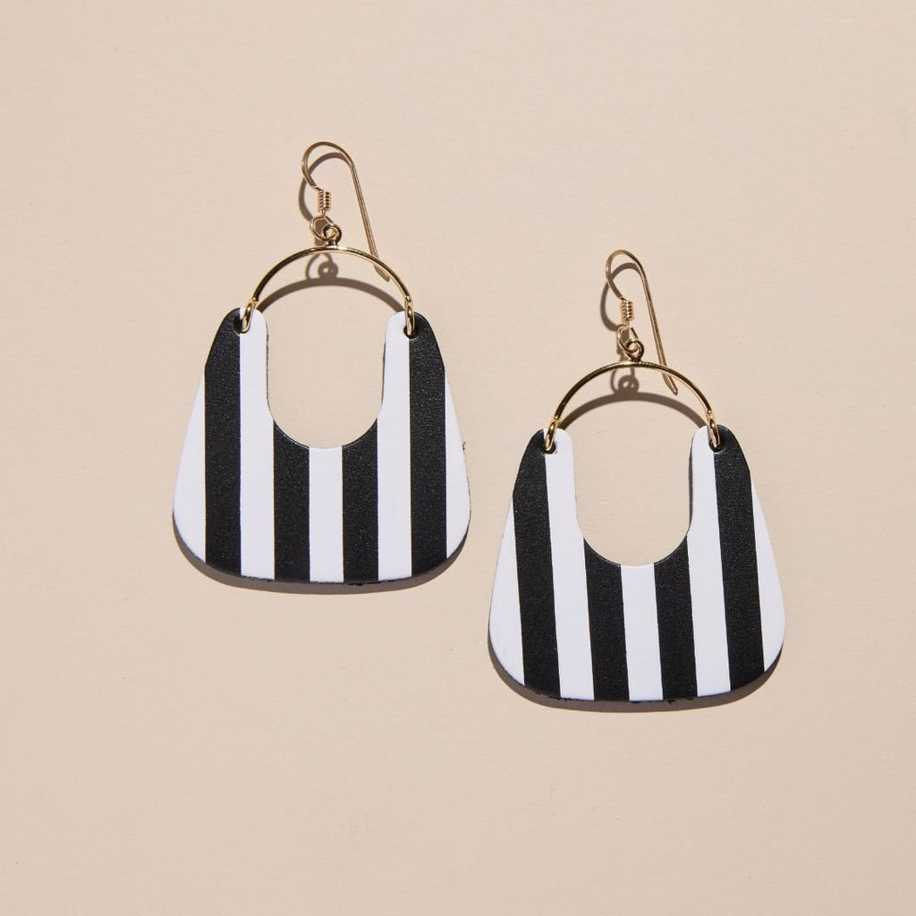 Black & White Stripe Noras